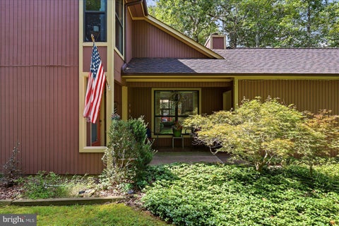 Photo of 6205 Ramblewood Trail, MANASSAS, VA 20112 (MLS # VAPW2129014)