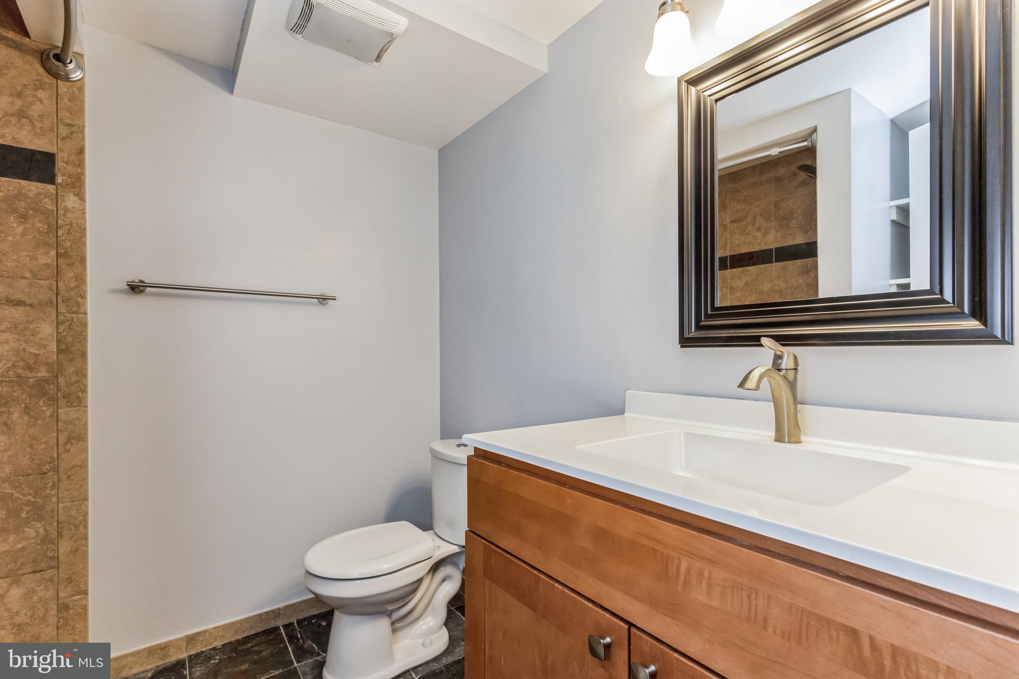 DUNN LORING WOODS - Residential Lease