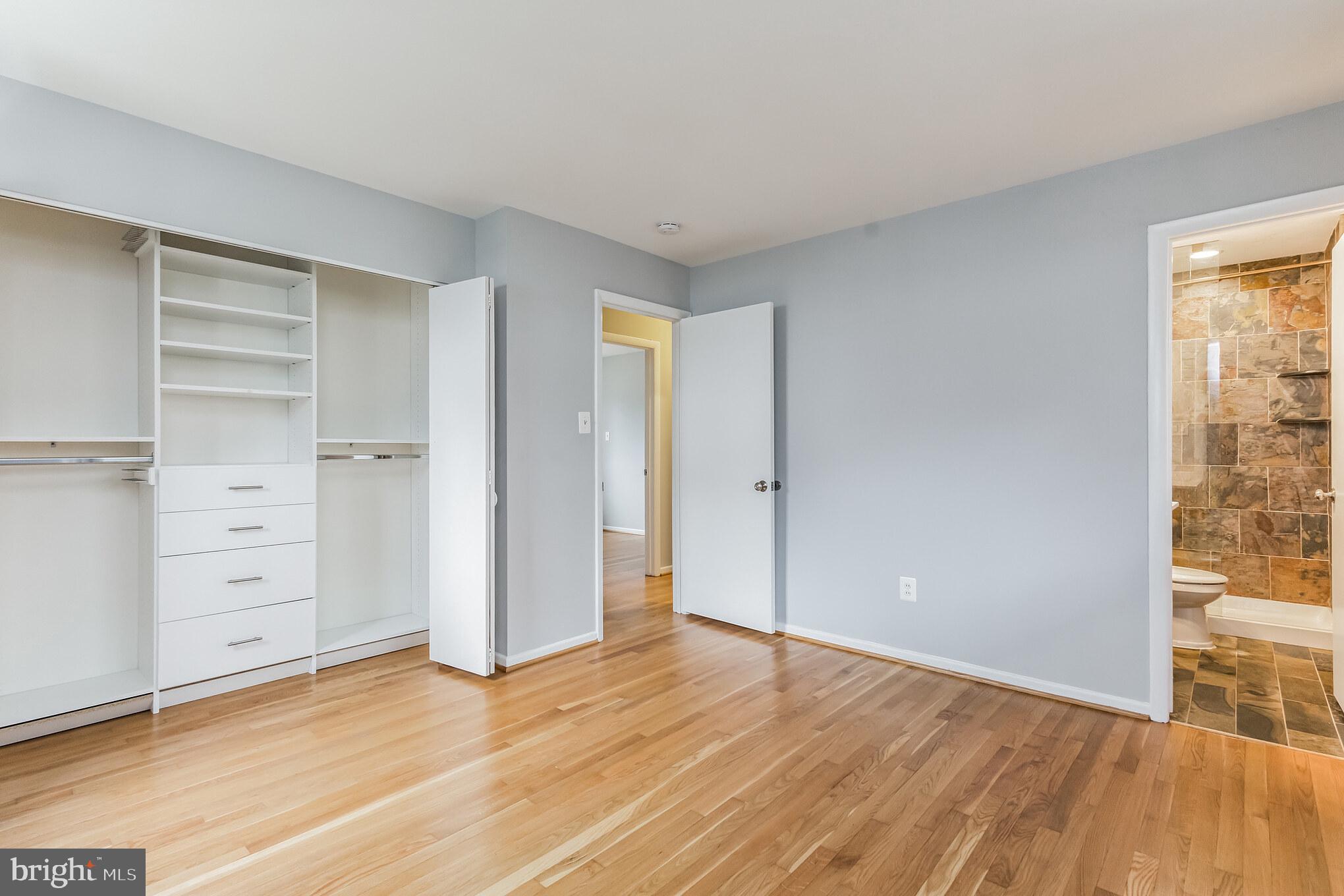 DUNN LORING WOODS - Residential Lease