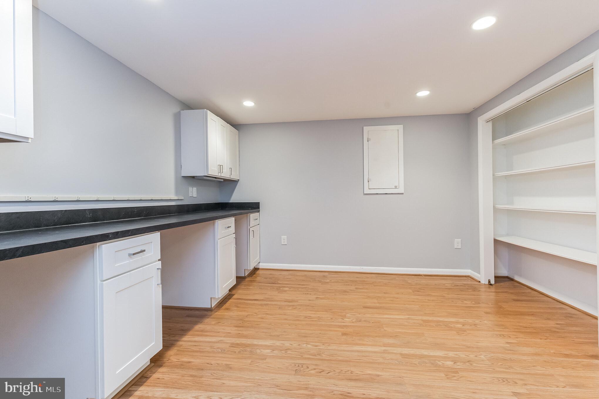 DUNN LORING WOODS - Residential Lease