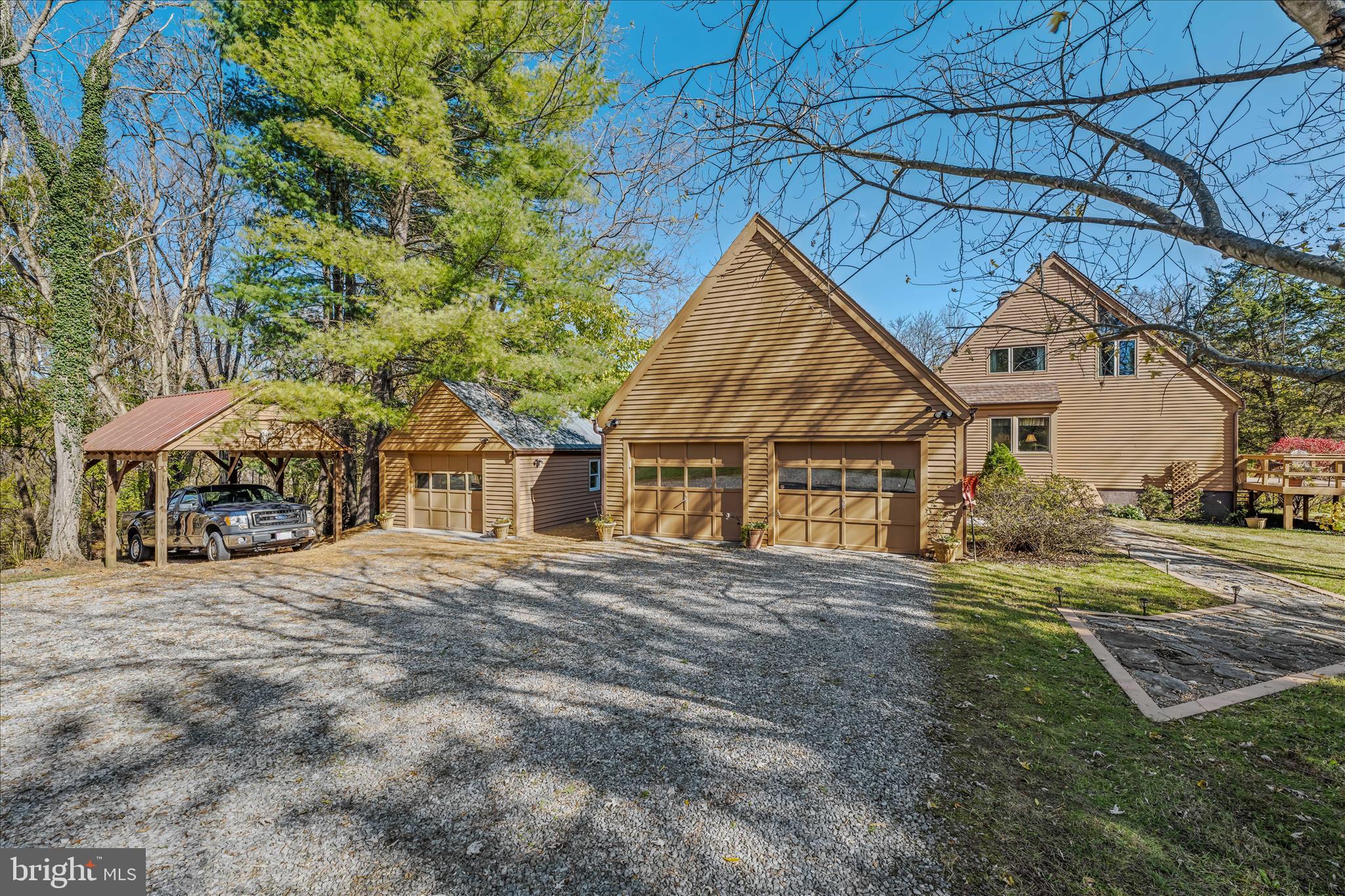 ELK RUN ESTATES - Residential