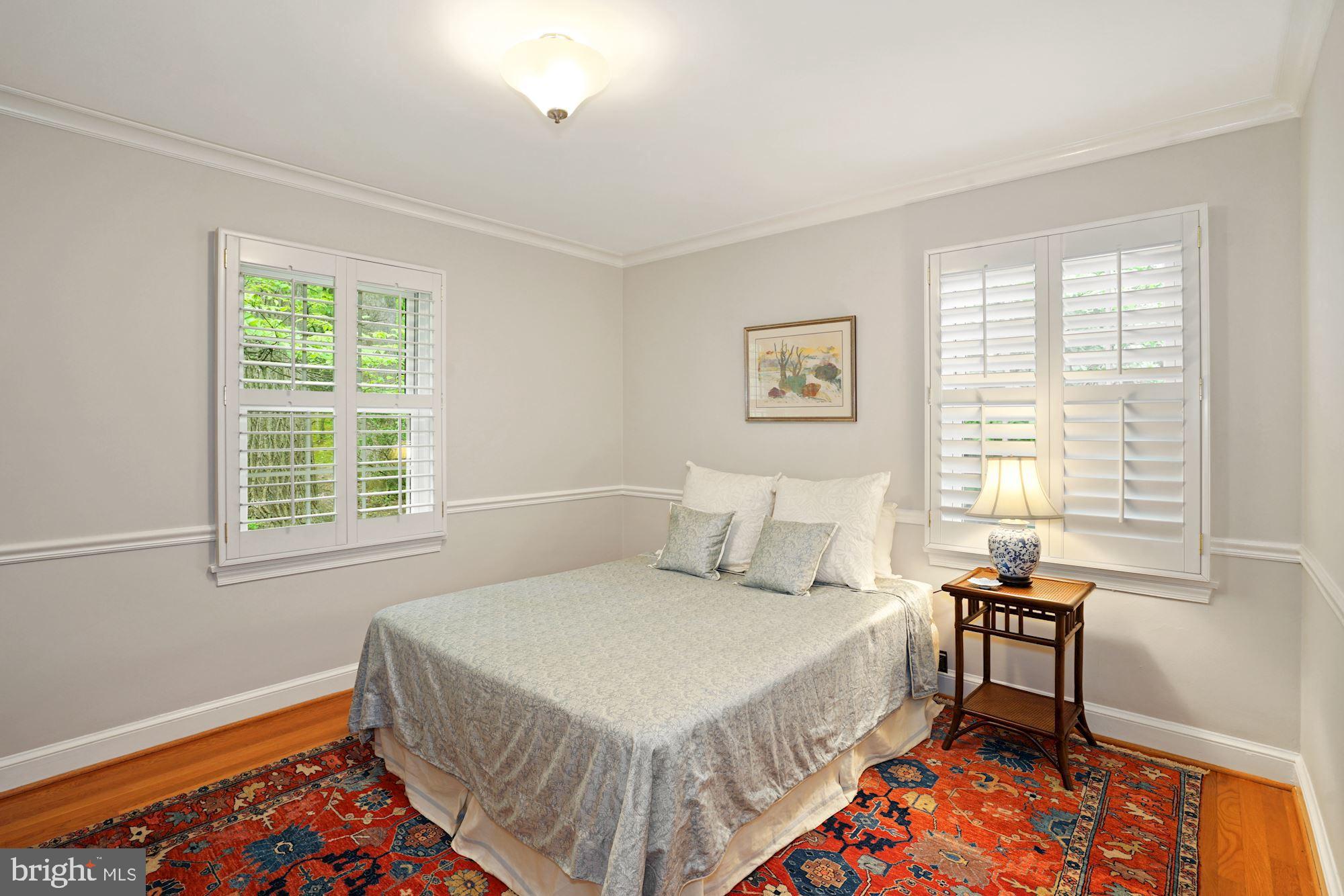 COUNTRY CLUB HILLS - Residential