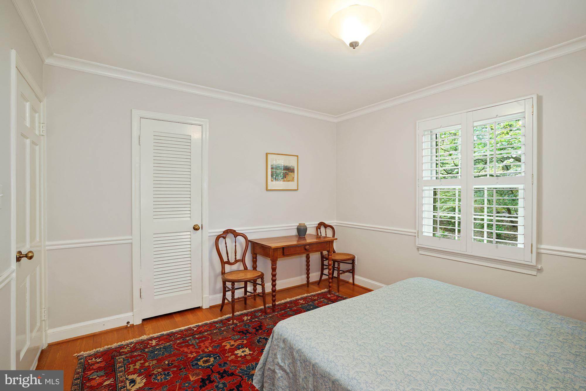 COUNTRY CLUB HILLS - Residential