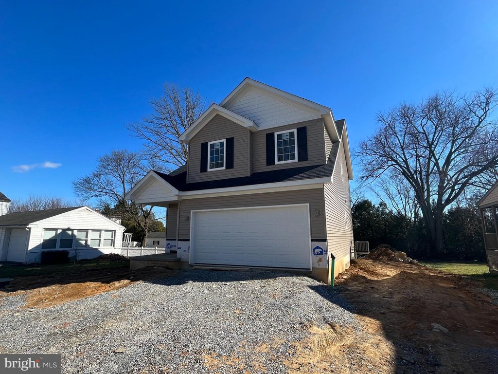 Photo of 6 FAIRVIEW AVE, LEOLA, PA 17540 (MLS # PALA2033020)