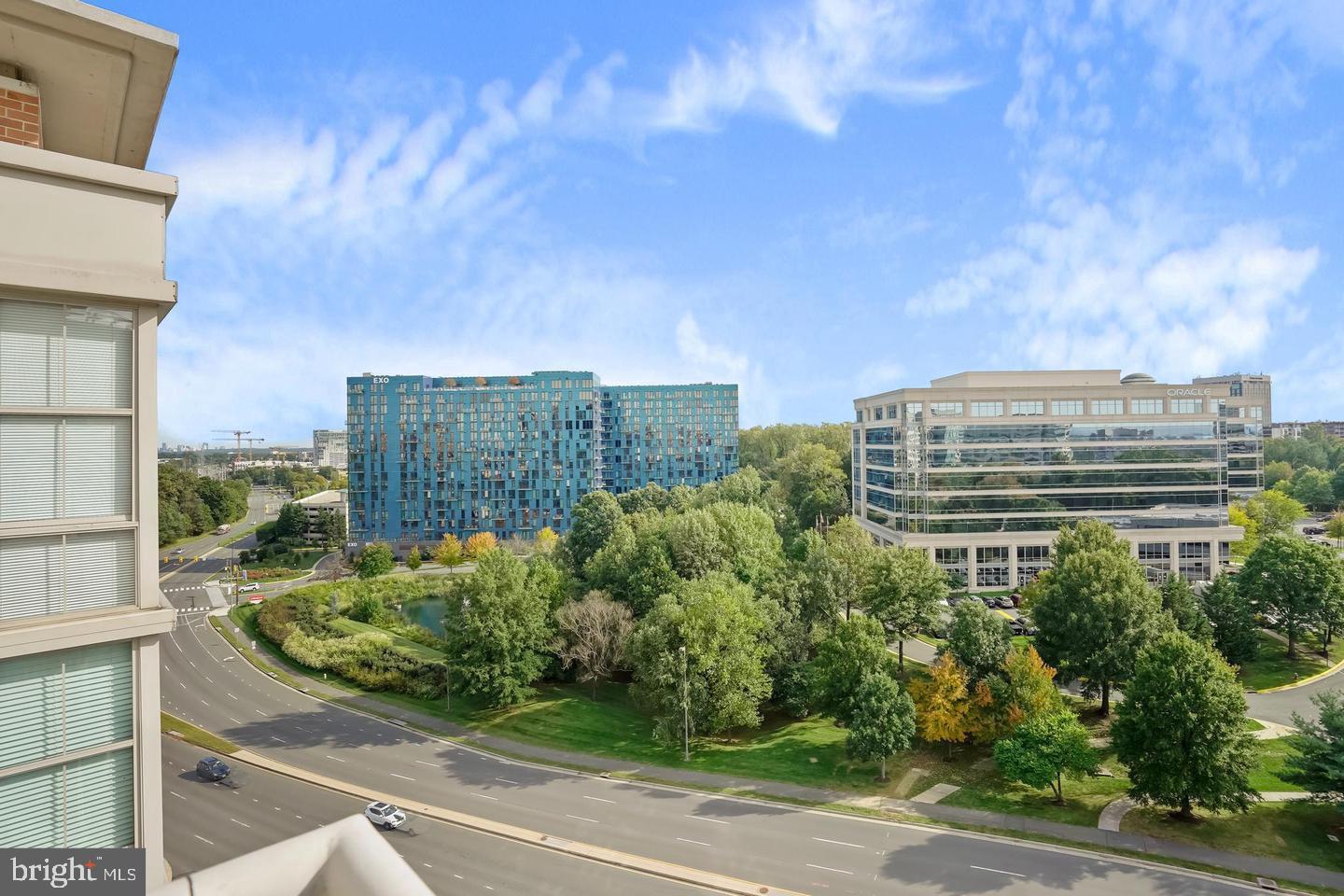 CARLTON HOUSE - Residential Lease