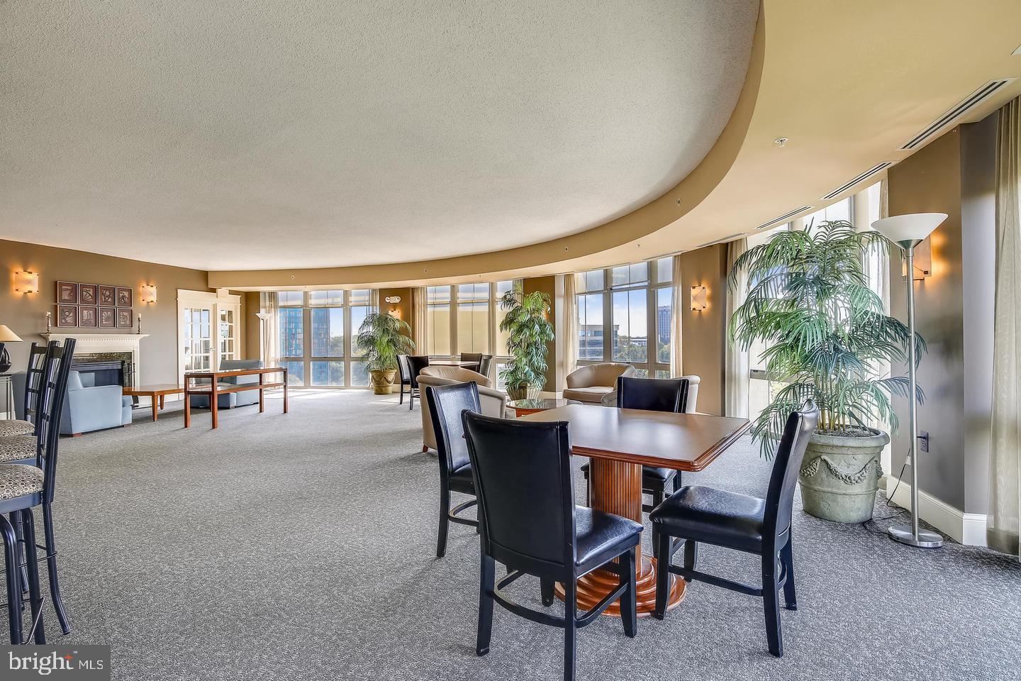 CARLTON HOUSE - Residential Lease