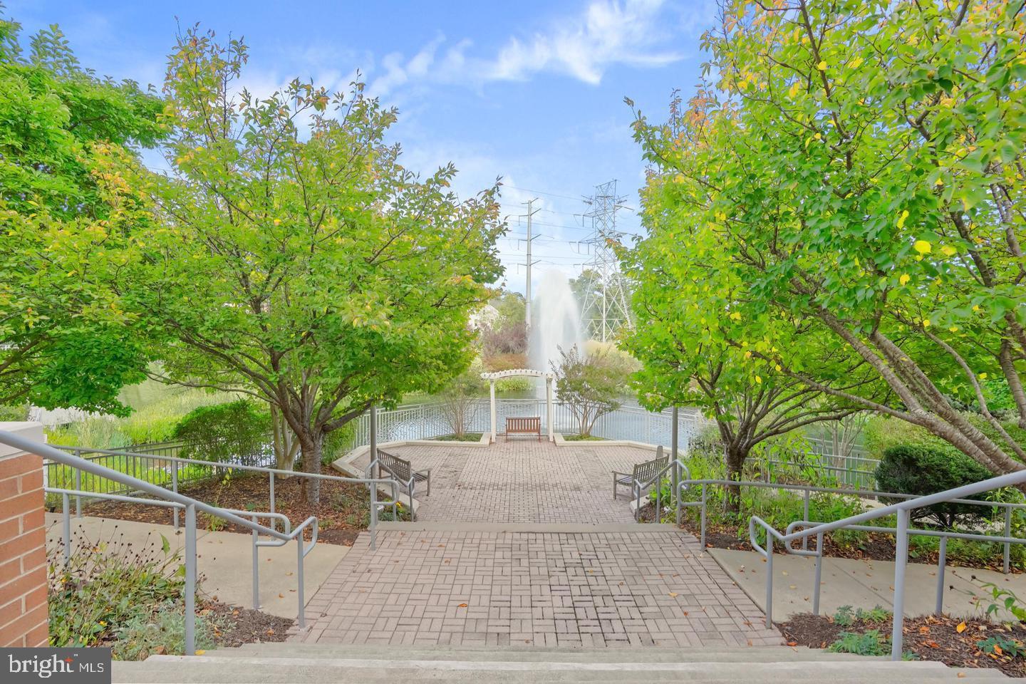 CARLTON HOUSE - Residential Lease