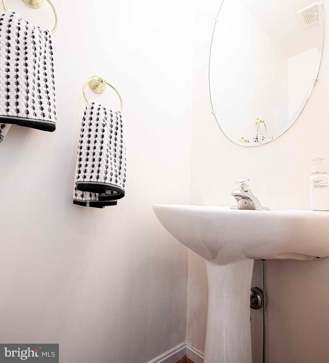 HICKORY OVERLOOK - Residential