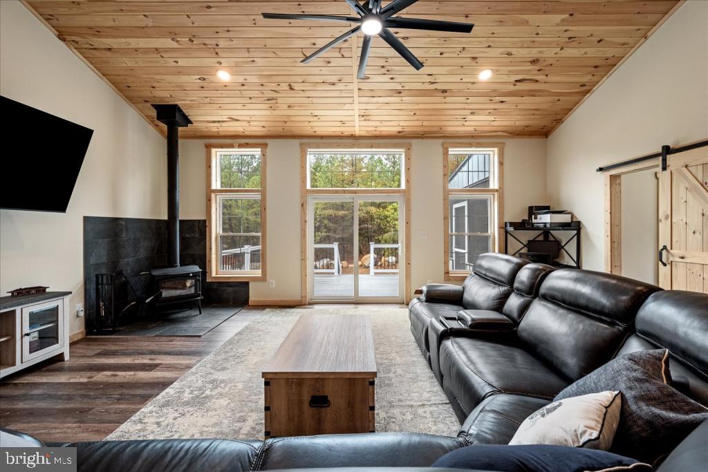 RIVER RIDGE - Residential