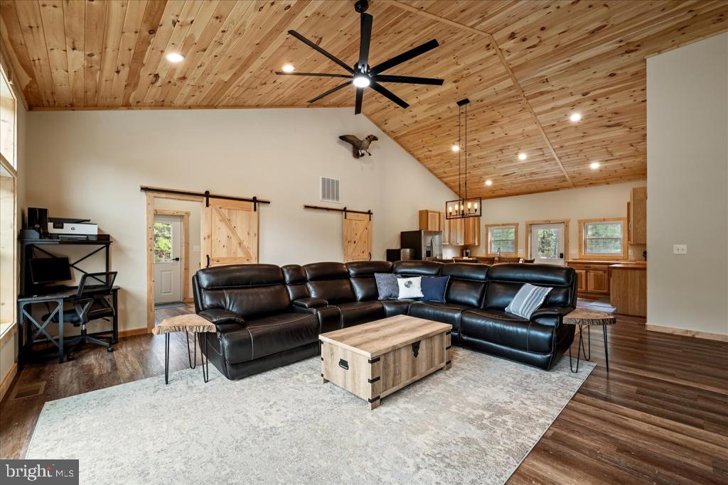 RIVER RIDGE - Residential