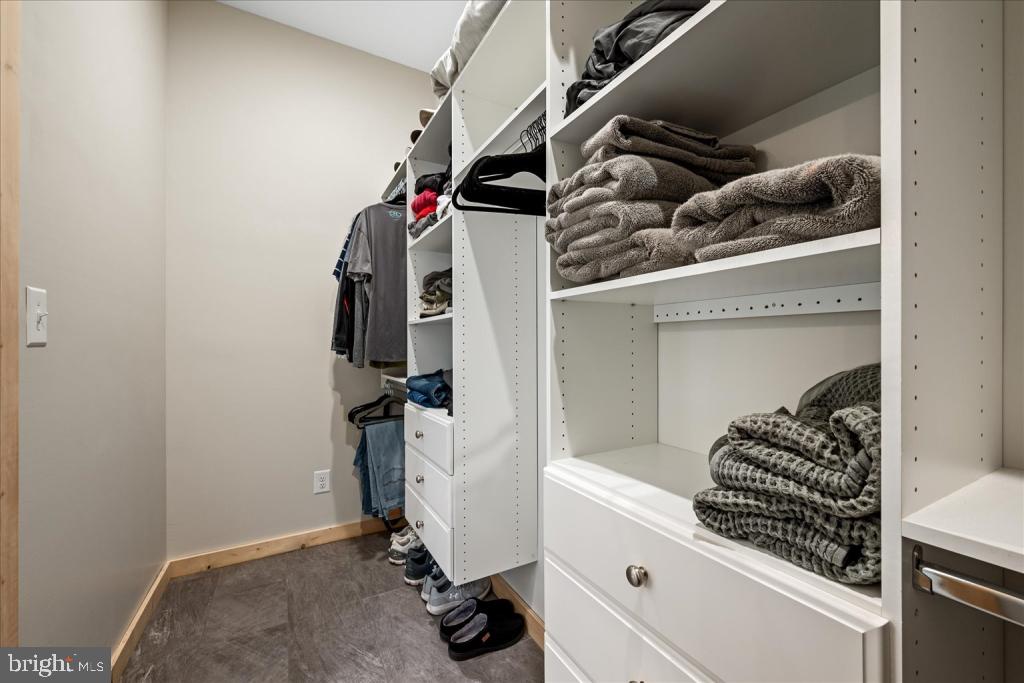 RIVER RIDGE - Residential