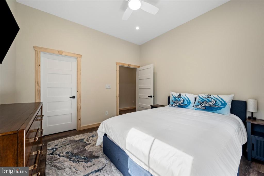 RIVER RIDGE - Residential