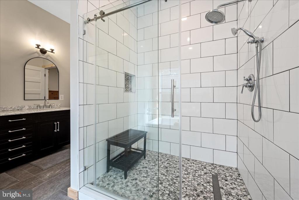 RIVER RIDGE - Residential