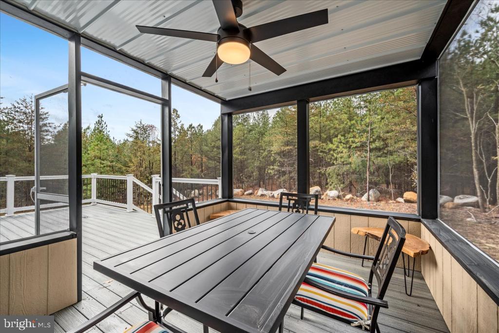 RIVER RIDGE - Residential