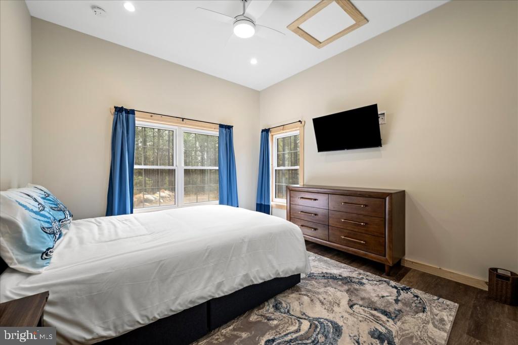 RIVER RIDGE - Residential