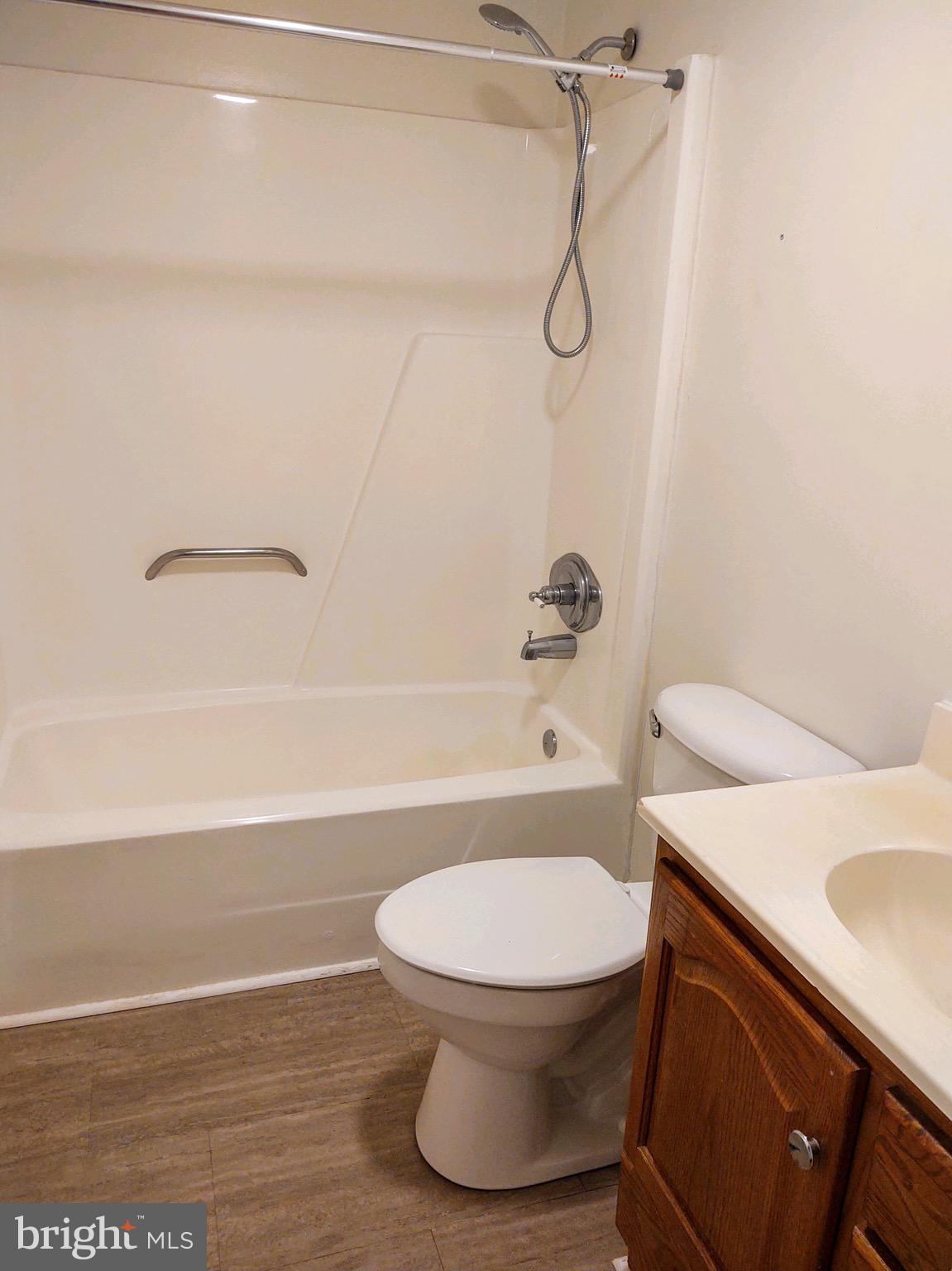 BIRCH MANOR - Residential Lease