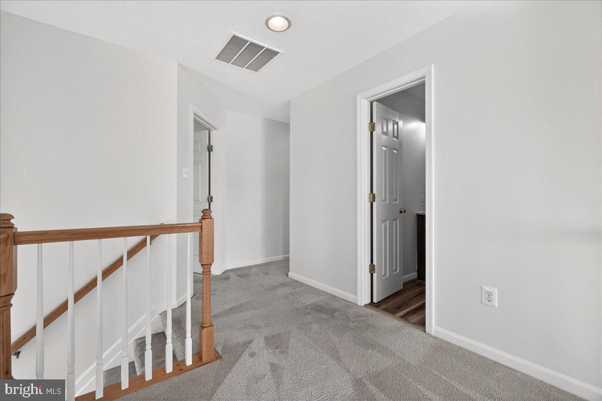 LAKE LINGANORE WOODRIDGE - Residential