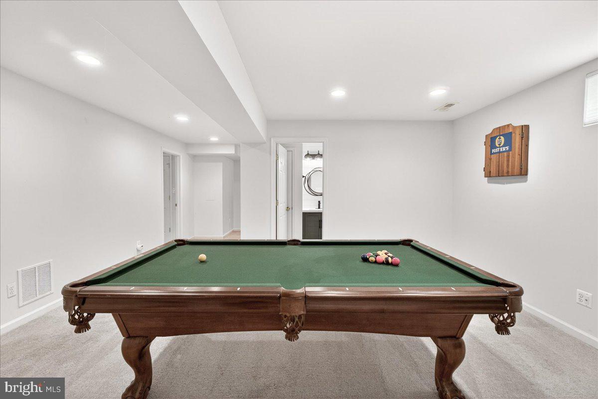 LAKE LINGANORE WOODRIDGE - Residential