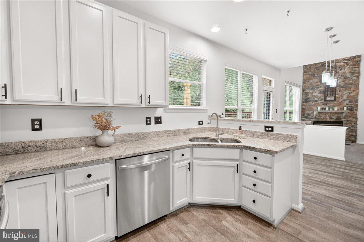 LAKE LINGANORE WOODRIDGE - Residential