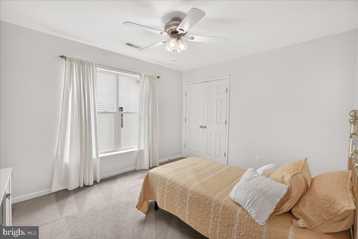 LAKE LINGANORE WOODRIDGE - Residential