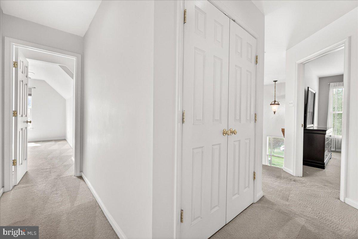 LAKE LINGANORE WOODRIDGE - Residential