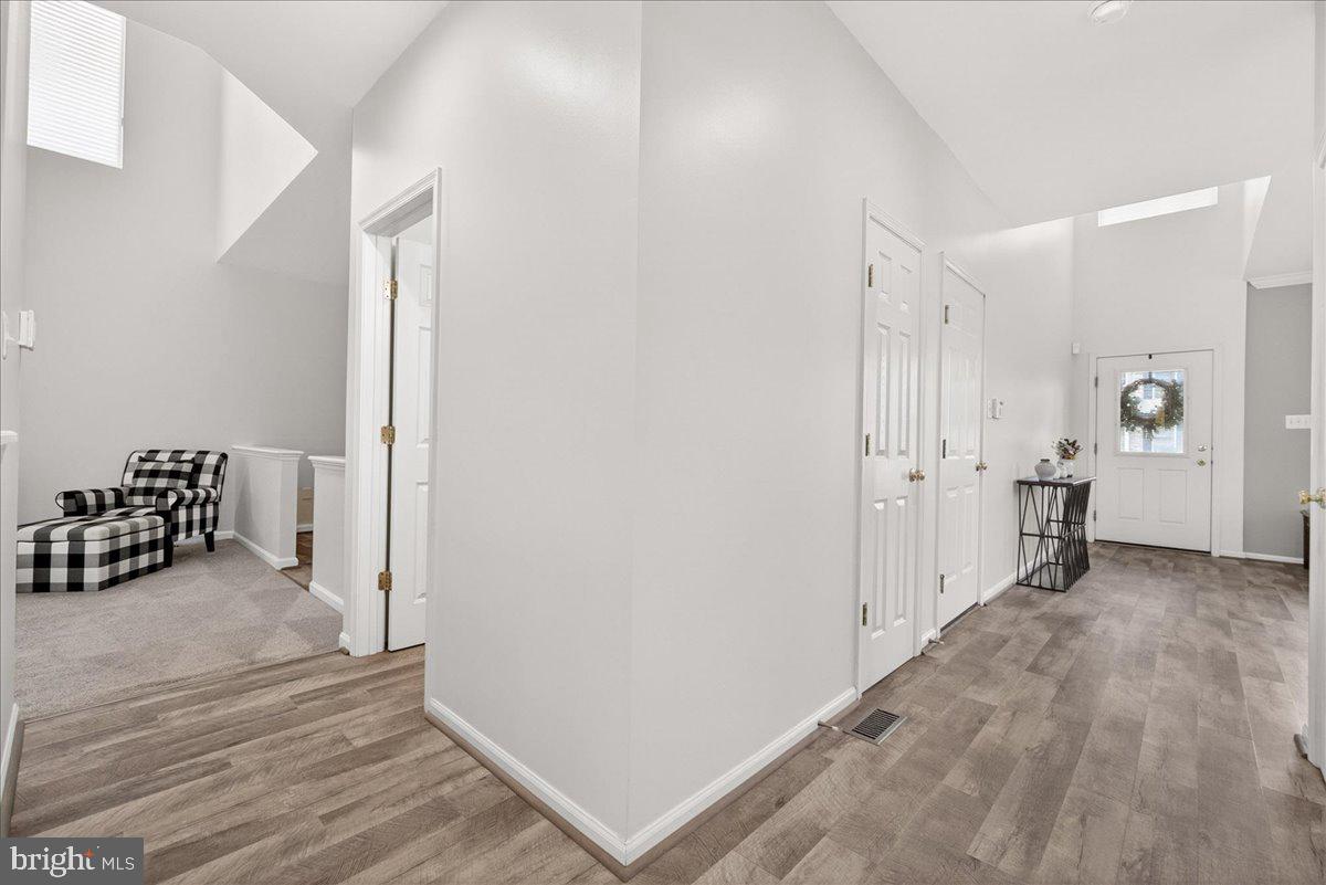 LAKE LINGANORE WOODRIDGE - Residential