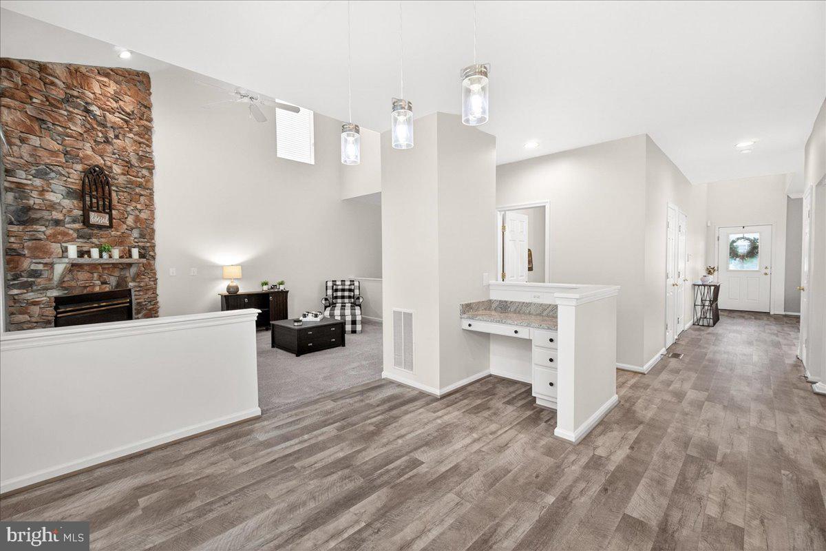 LAKE LINGANORE WOODRIDGE - Residential