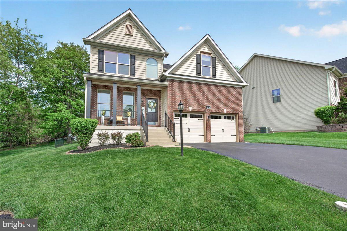 LAKE LINGANORE WOODRIDGE - Residential