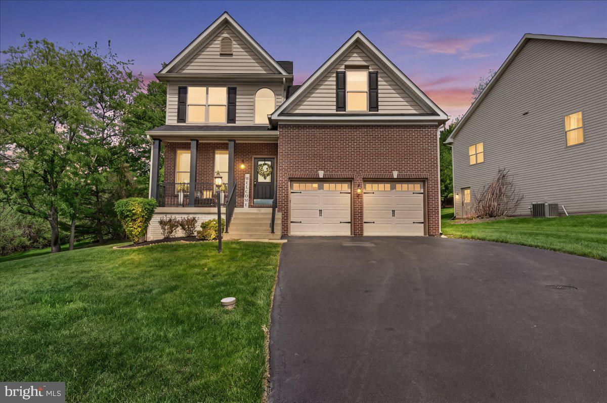 LAKE LINGANORE WOODRIDGE - Residential