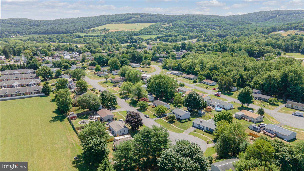 CHIPS MEADOW - Residential