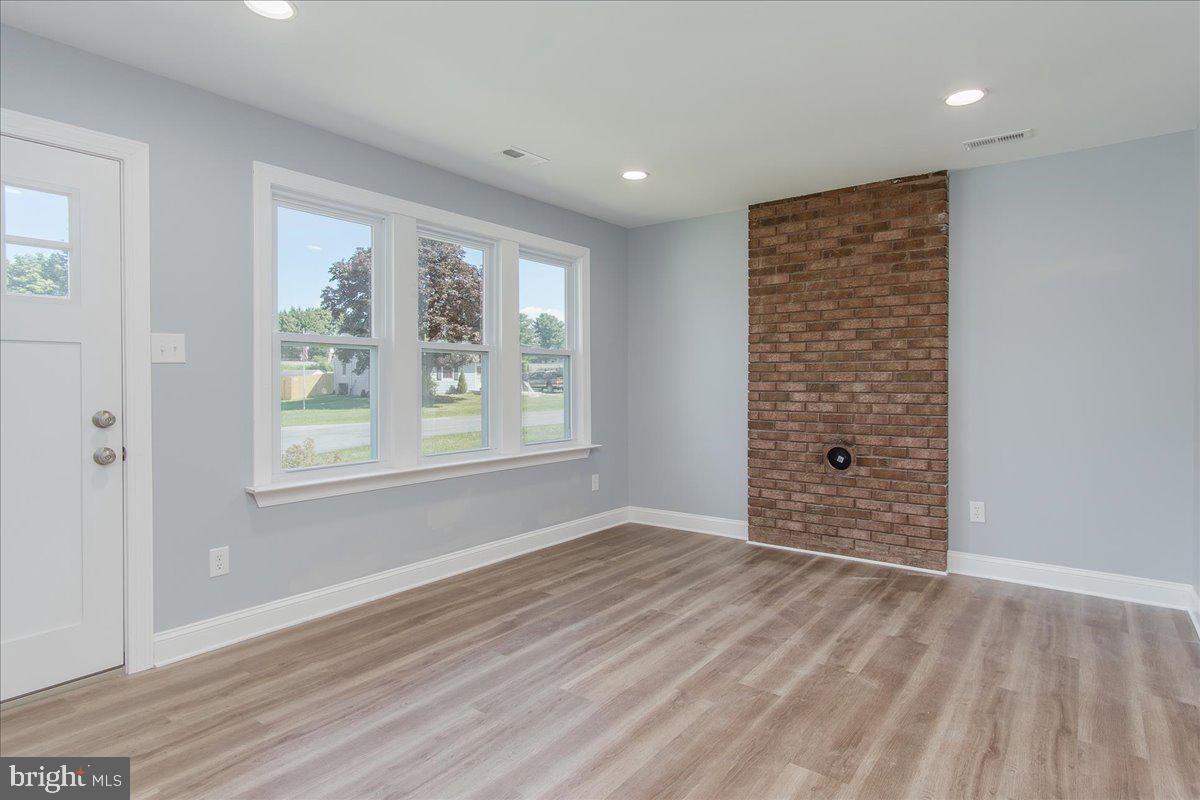 CHIPS MEADOW - Residential