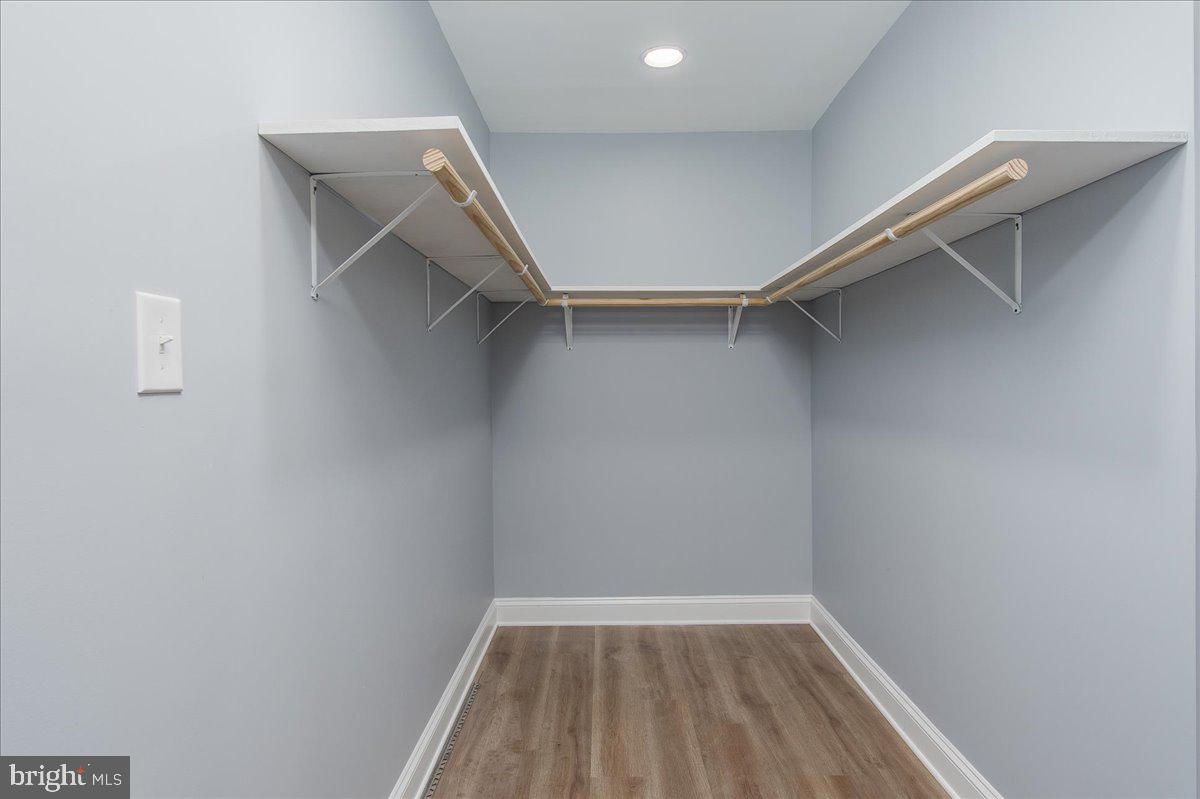 CHIPS MEADOW - Residential