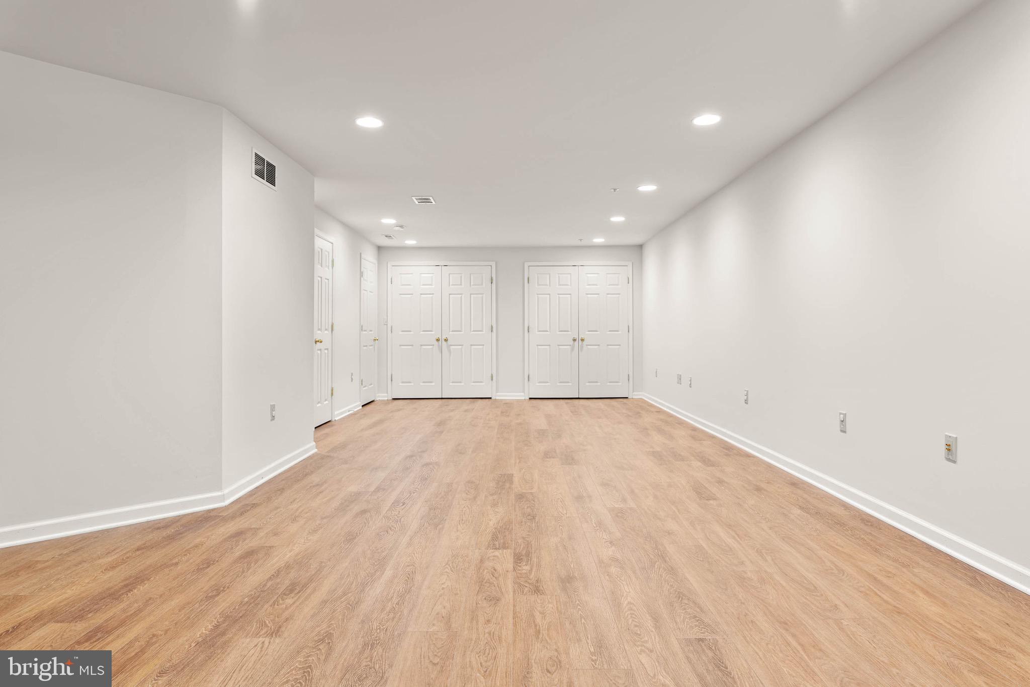 DEER CREEK - Residential Lease