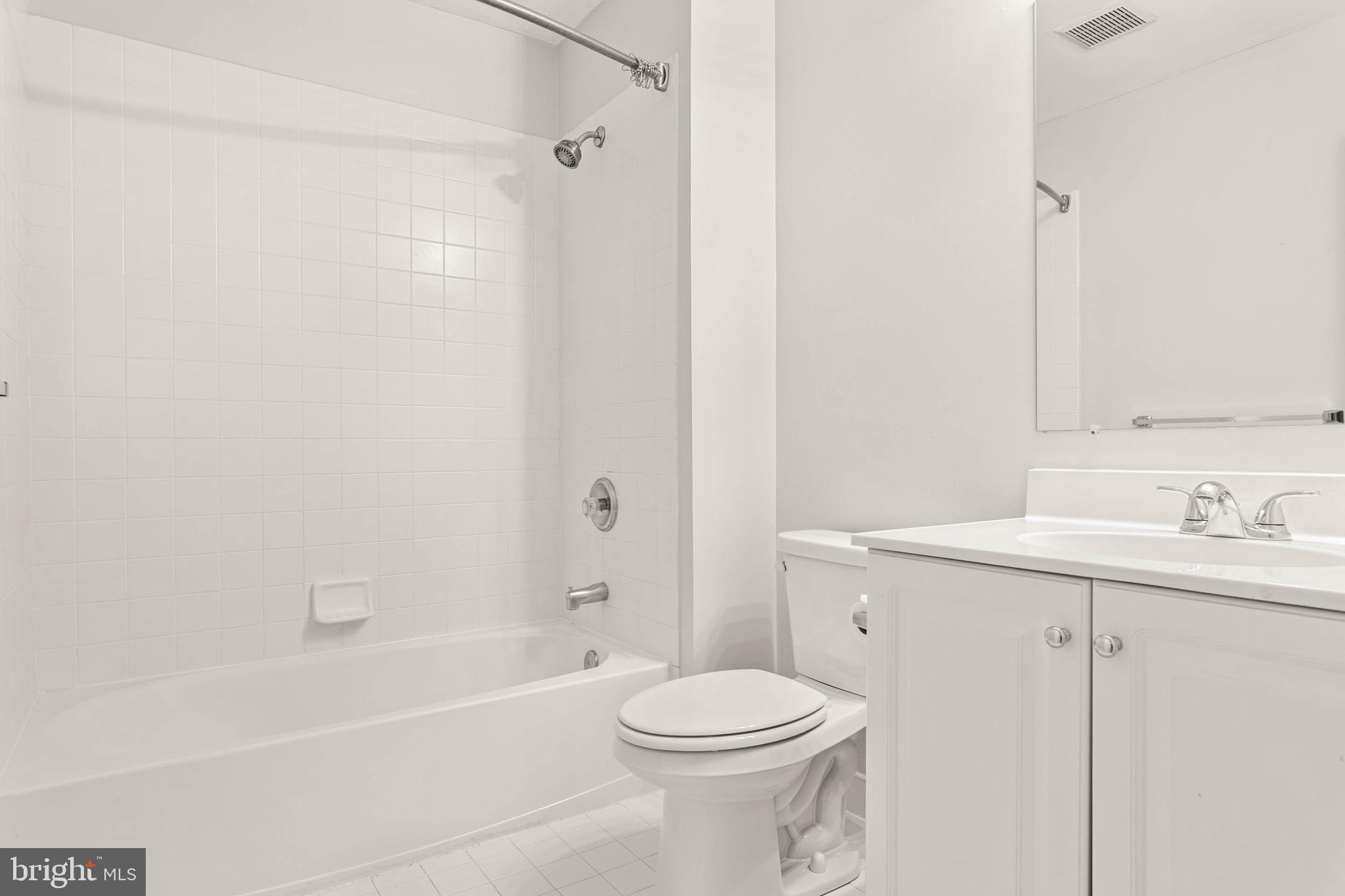 DEER CREEK - Residential Lease