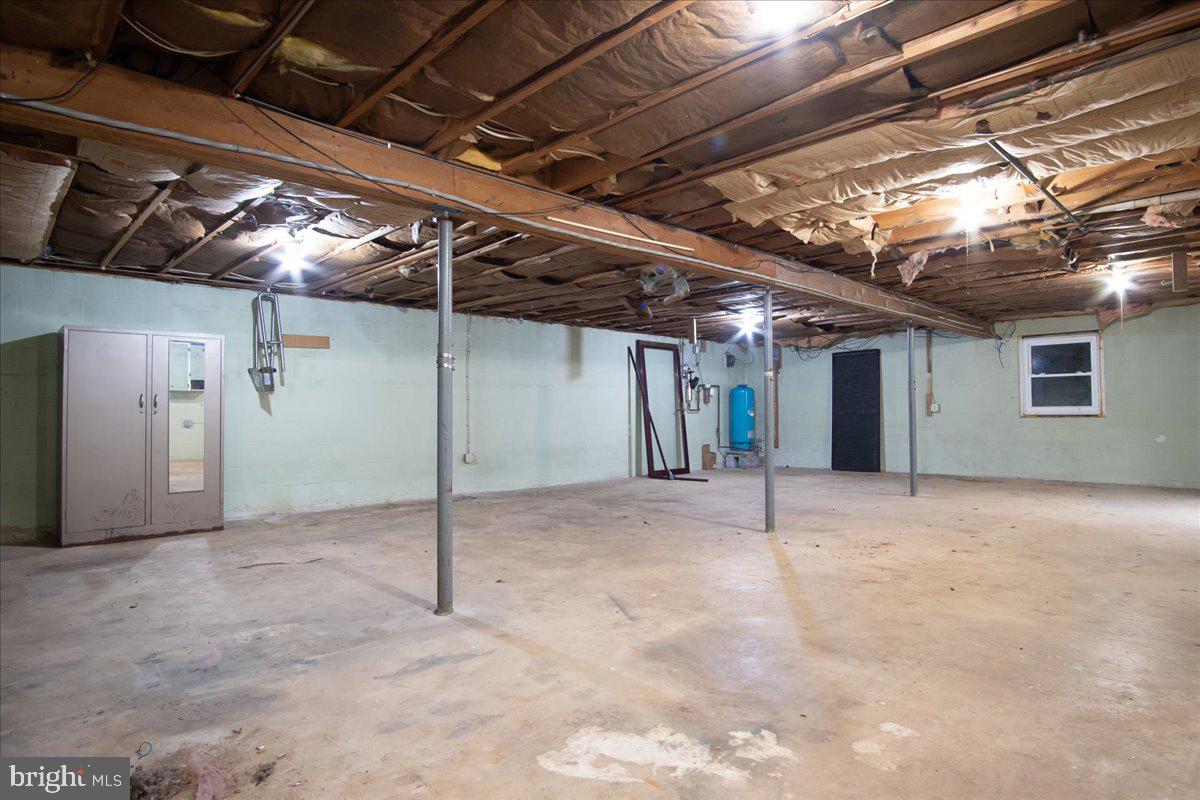 WOLFSVILLE - Residential