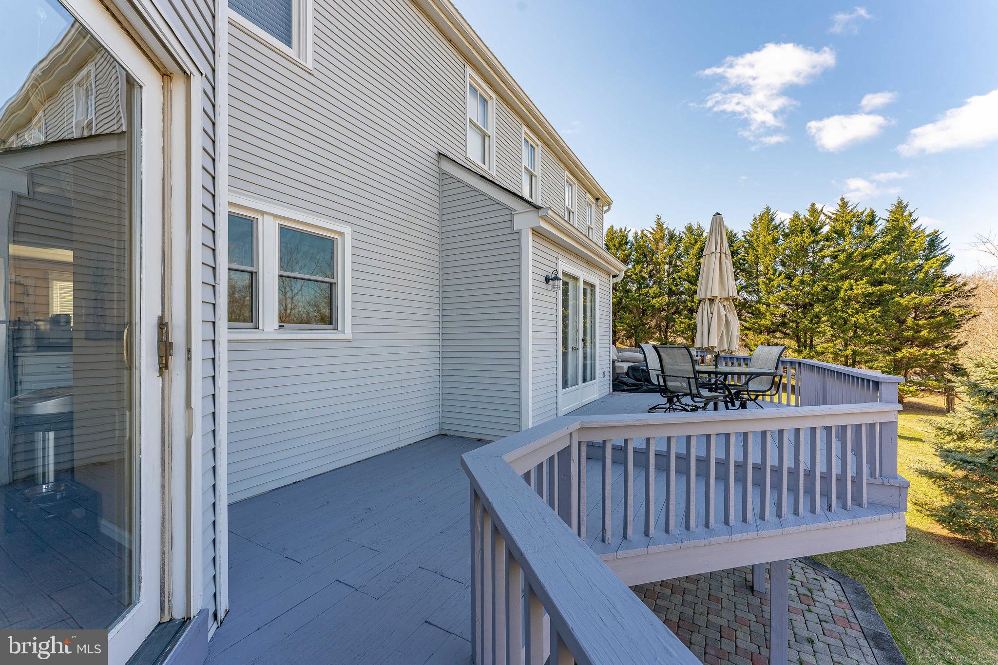 YELLOW SPRINGS CROSS - Residential