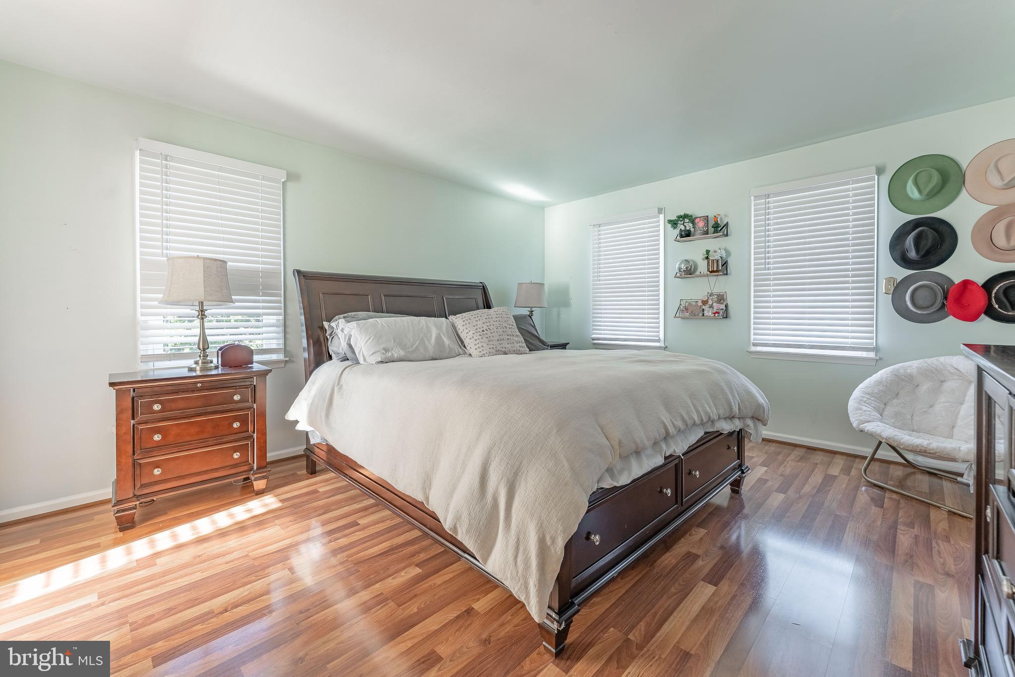 YELLOW SPRINGS CROSS - Residential