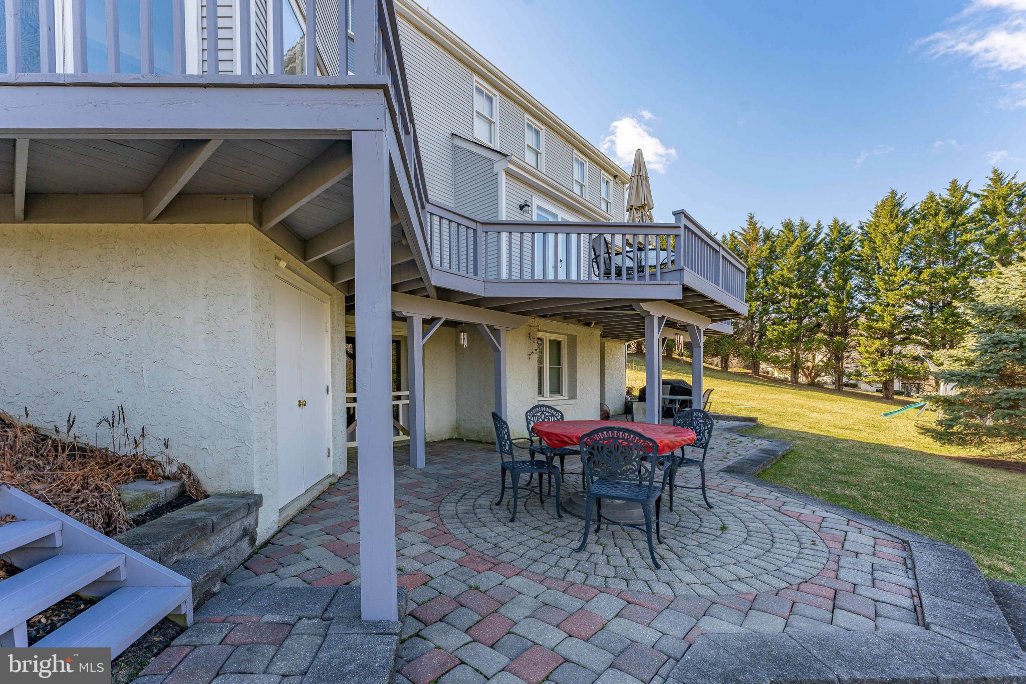 YELLOW SPRINGS CROSS - Residential