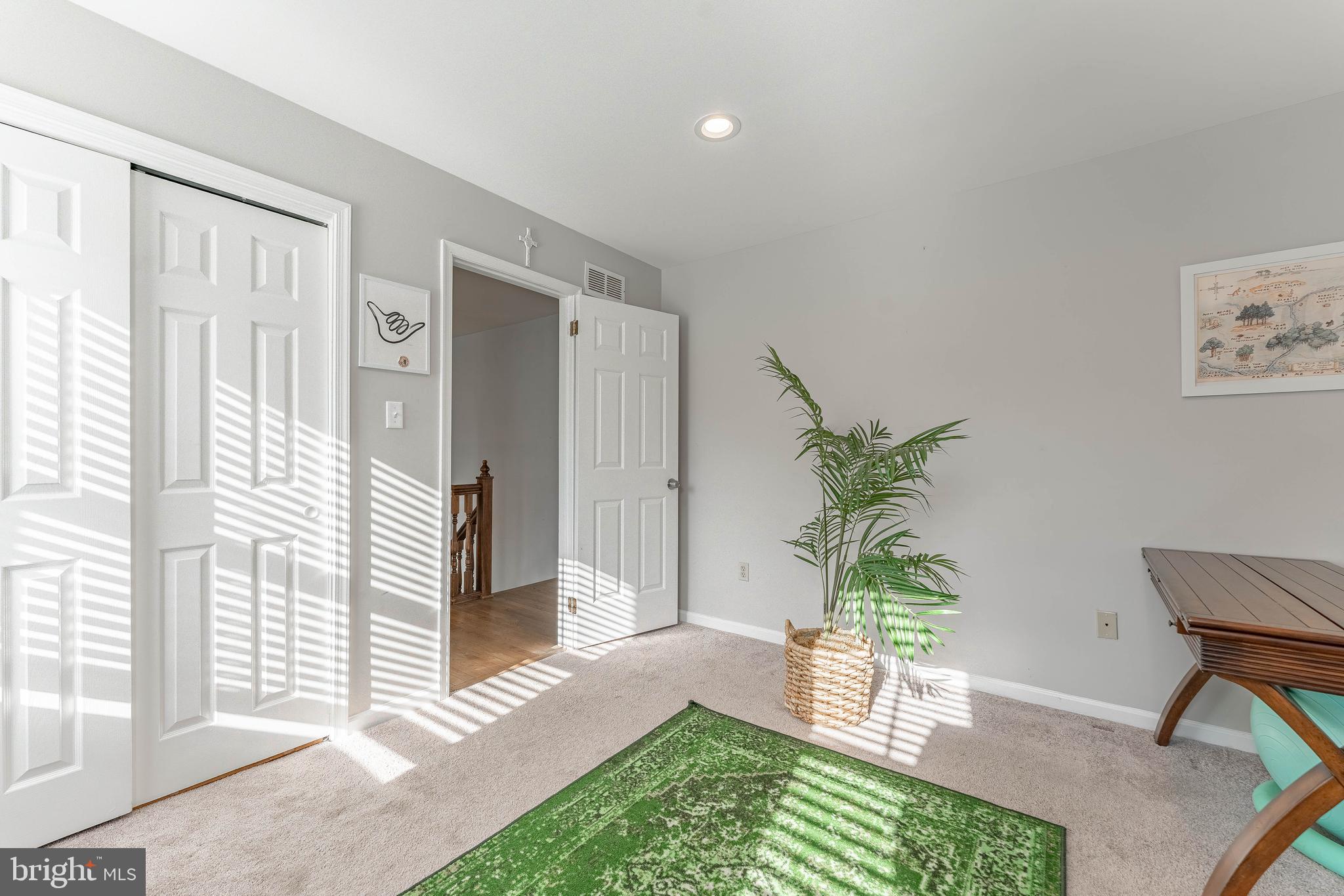 YELLOW SPRINGS CROSS - Residential