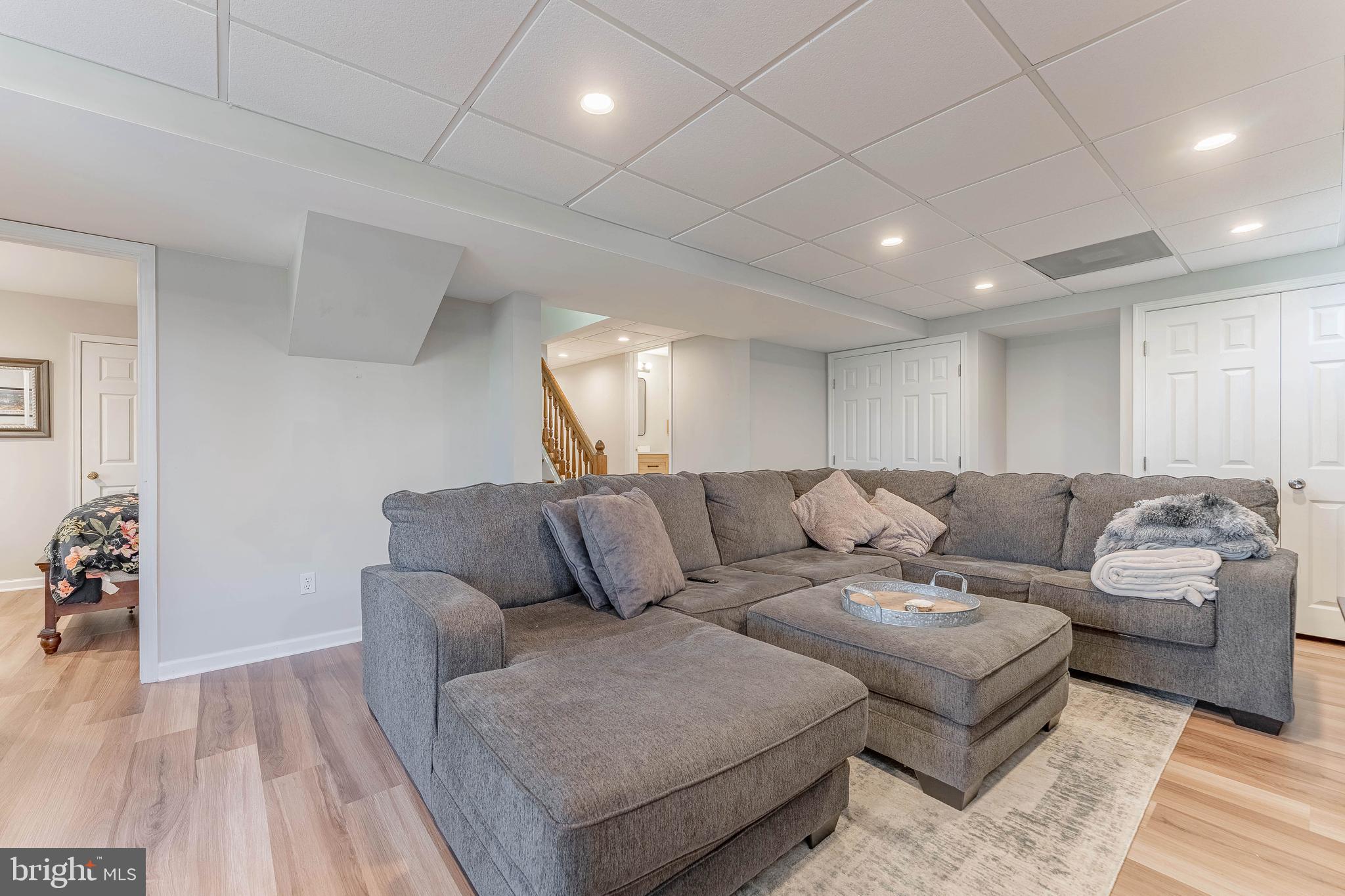 YELLOW SPRINGS CROSS - Residential