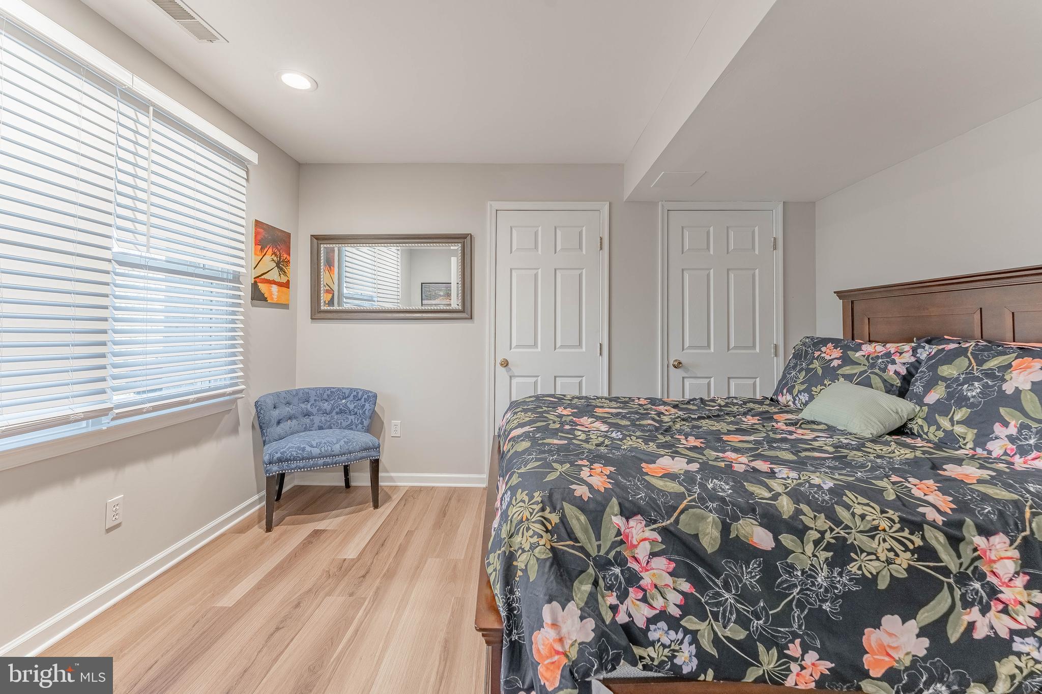 YELLOW SPRINGS CROSS - Residential