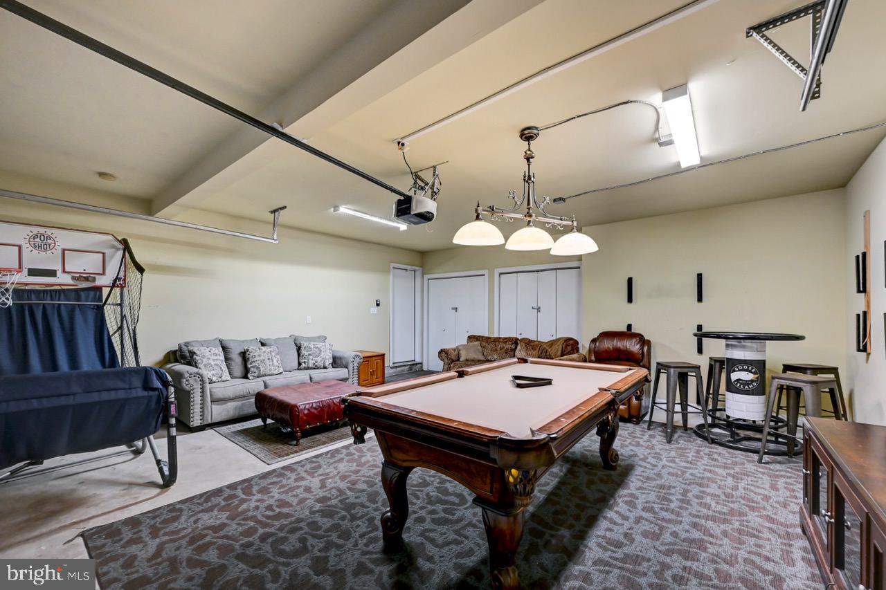 LAURELWOODS II - Residential