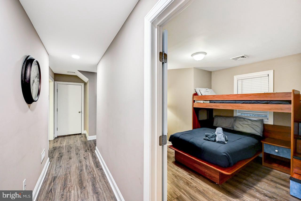 LAURELWOODS II - Residential