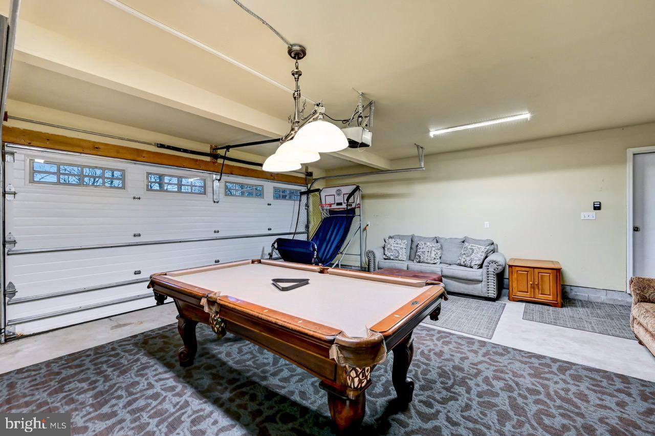 LAURELWOODS II - Residential