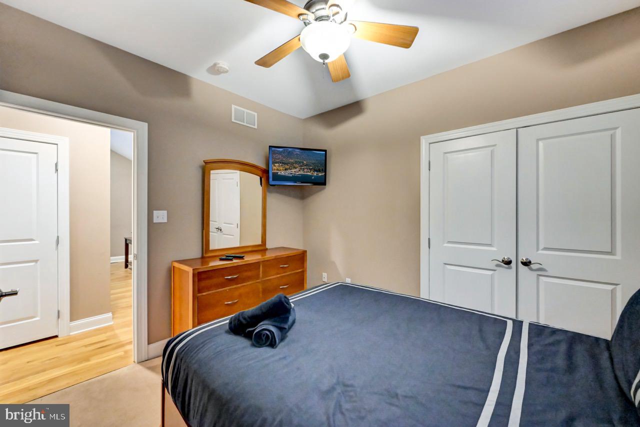 LAURELWOODS II - Residential