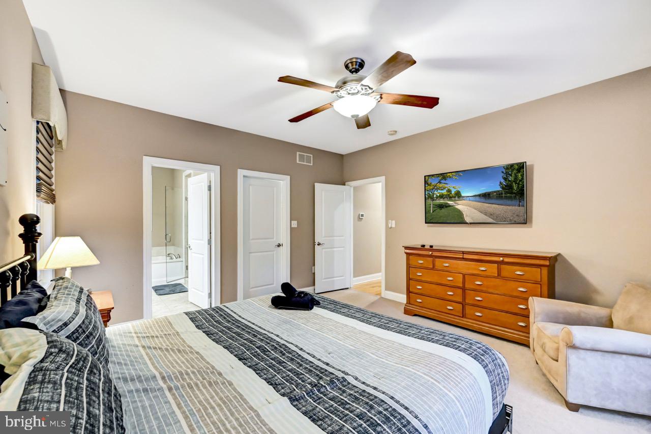 LAURELWOODS II - Residential