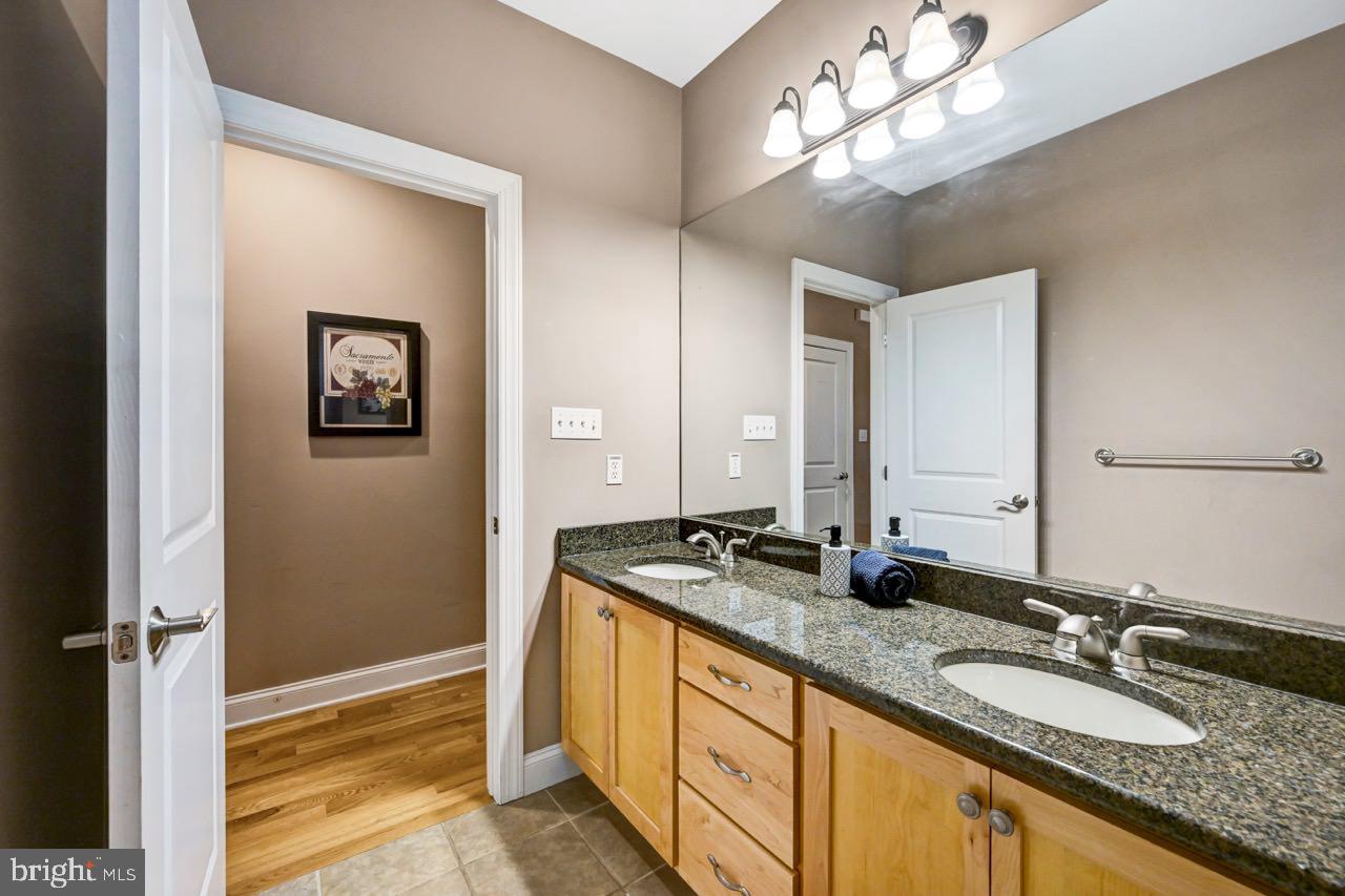 LAURELWOODS II - Residential