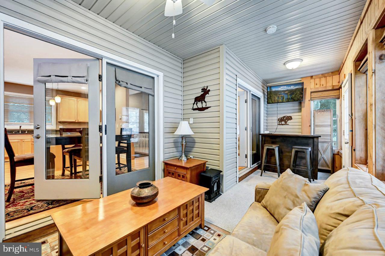 LAURELWOODS II - Residential