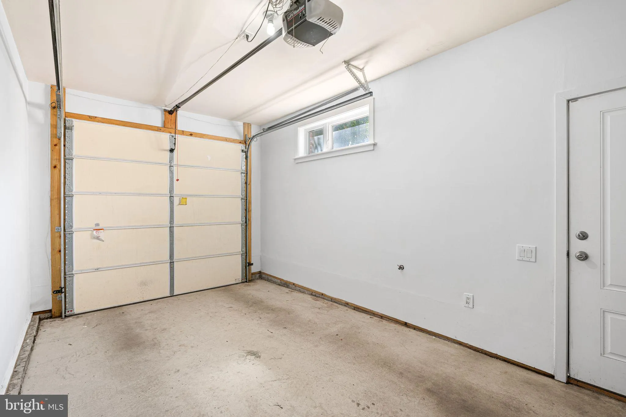 Philadelphia, Pennsylvania 19130, United States, 2 Bedrooms Bedrooms, ,3 BathroomsBathrooms,Residential,Active,211706