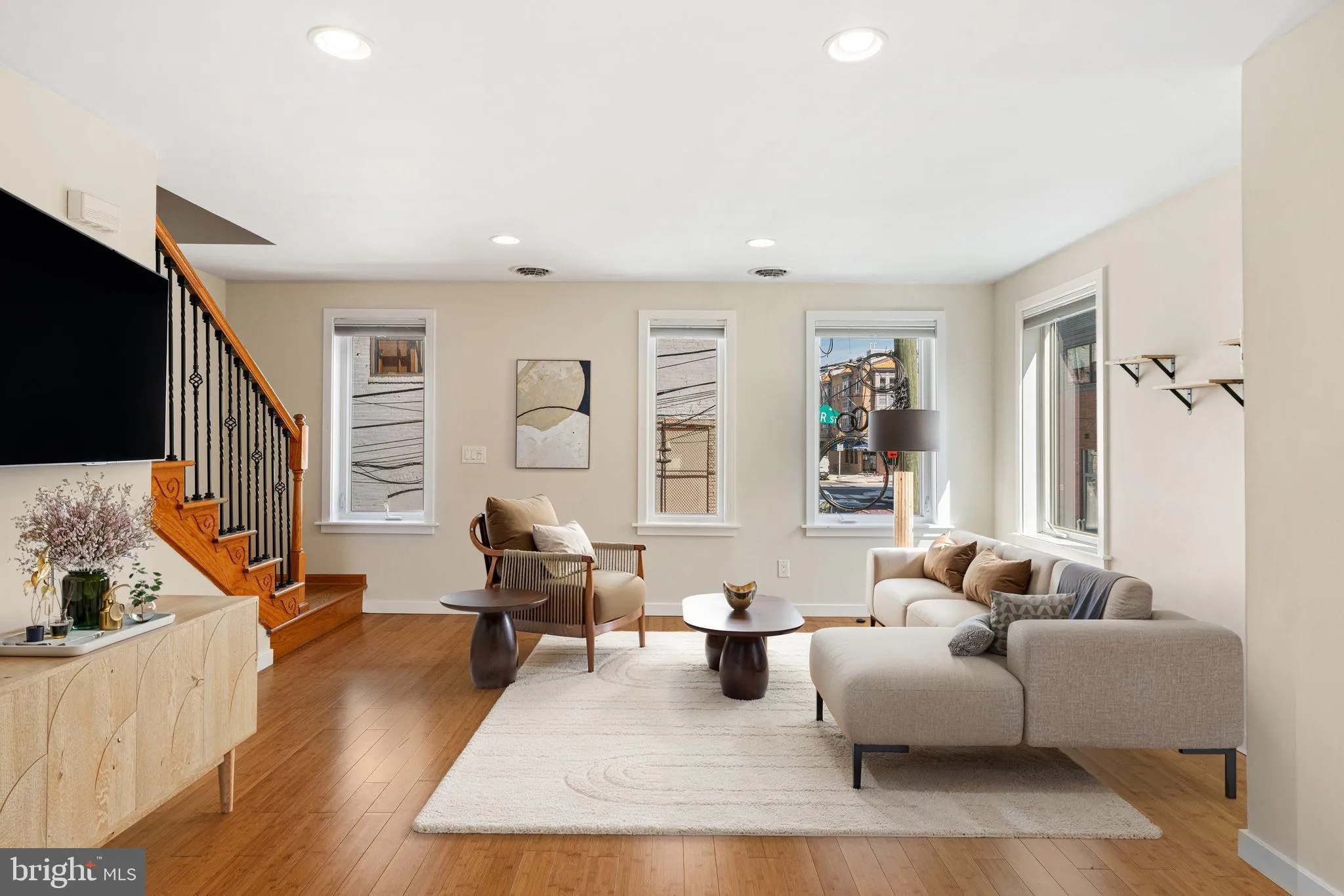 Philadelphia, Pennsylvania 19130, United States, 2 Bedrooms Bedrooms, ,3 BathroomsBathrooms,Residential,Active,211706